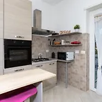 Near S.Giovanni/Metro C ***** Big New Apartment